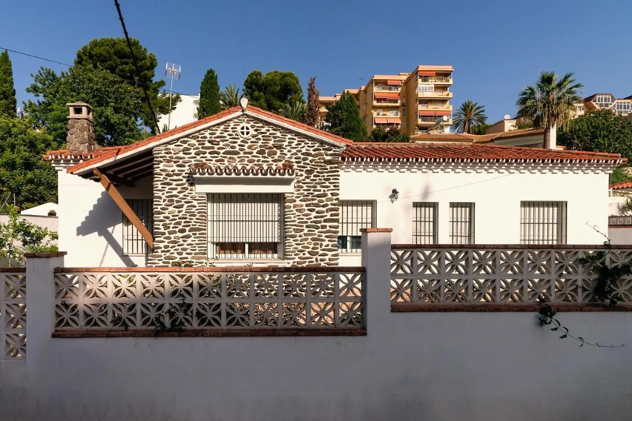 Las Casitas contacts