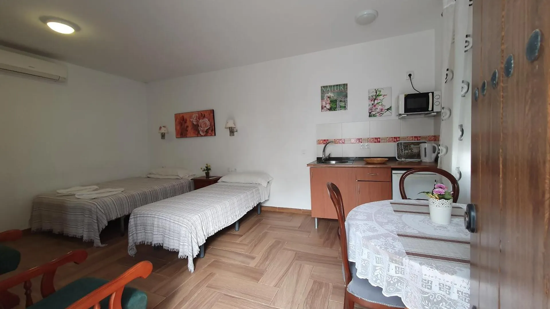 Las Casitas Torremolinos Homestay